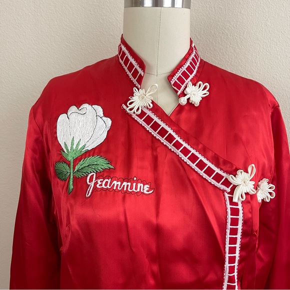 Asian Red Silk Robe - Picture 2 of 5